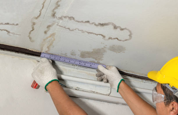 Reliable Sewage Cleanup contractor in Clintonville, WI by Water Damage Irwin